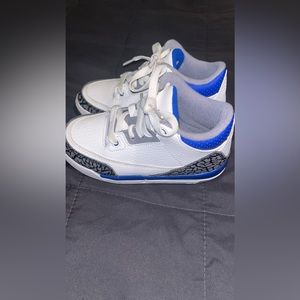 Kids Air Jordan 3 Retro shoes
